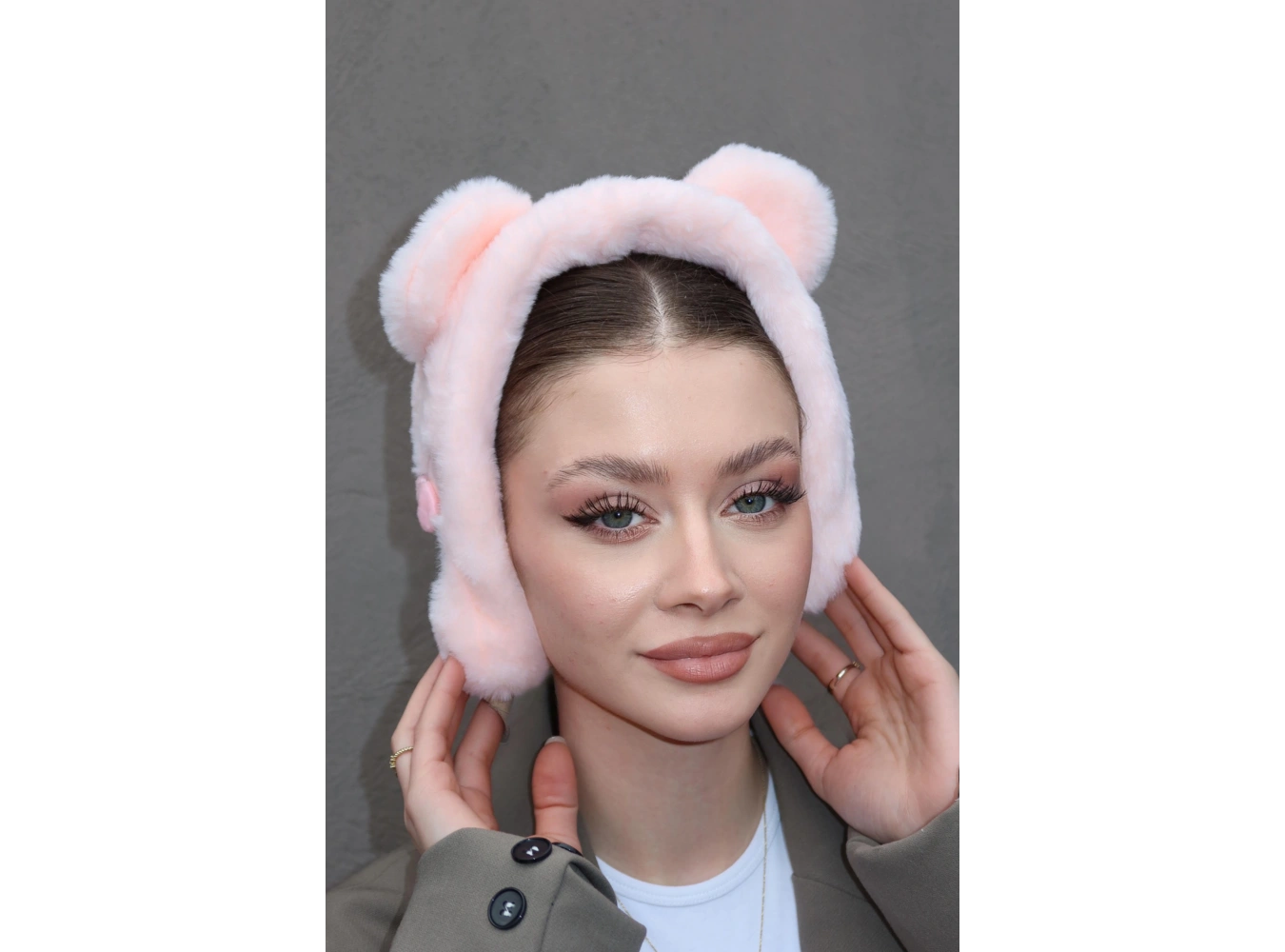 Açık Pembe Renk Tavşan Figürlü Peluş Çocuk Kulaklık