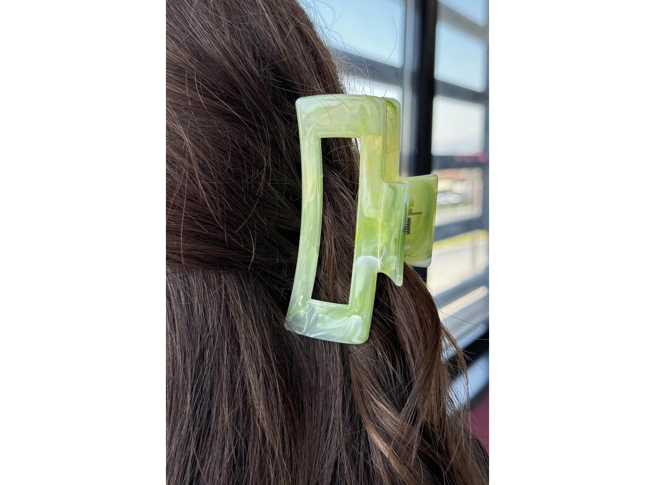 Açık Yeşil Renk Mermer Desenli Kemik Mandal Toka