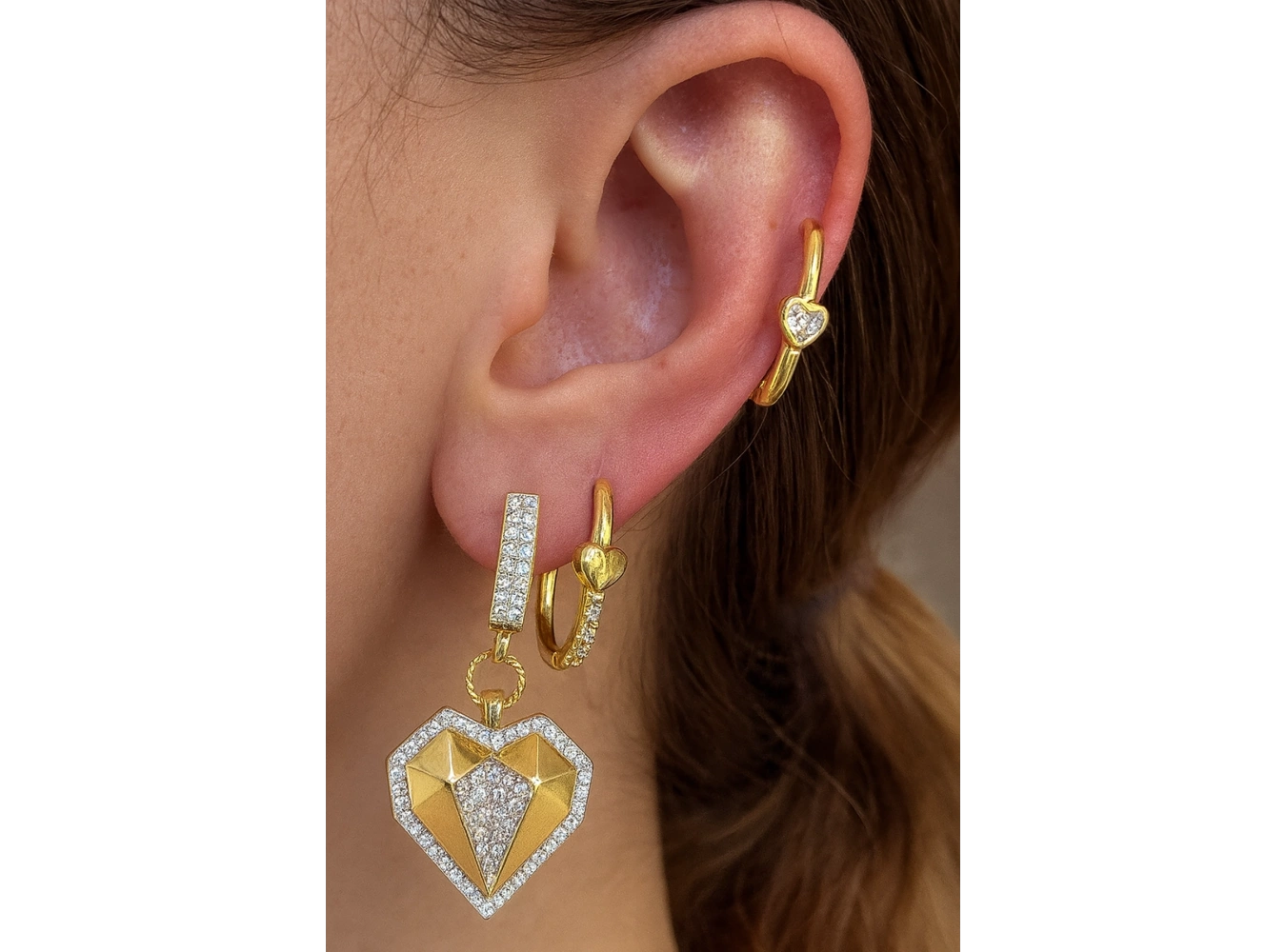 Altın Kalp Figürlü Renk Taş Detaylı VİP 3lü YSX Küpe Set