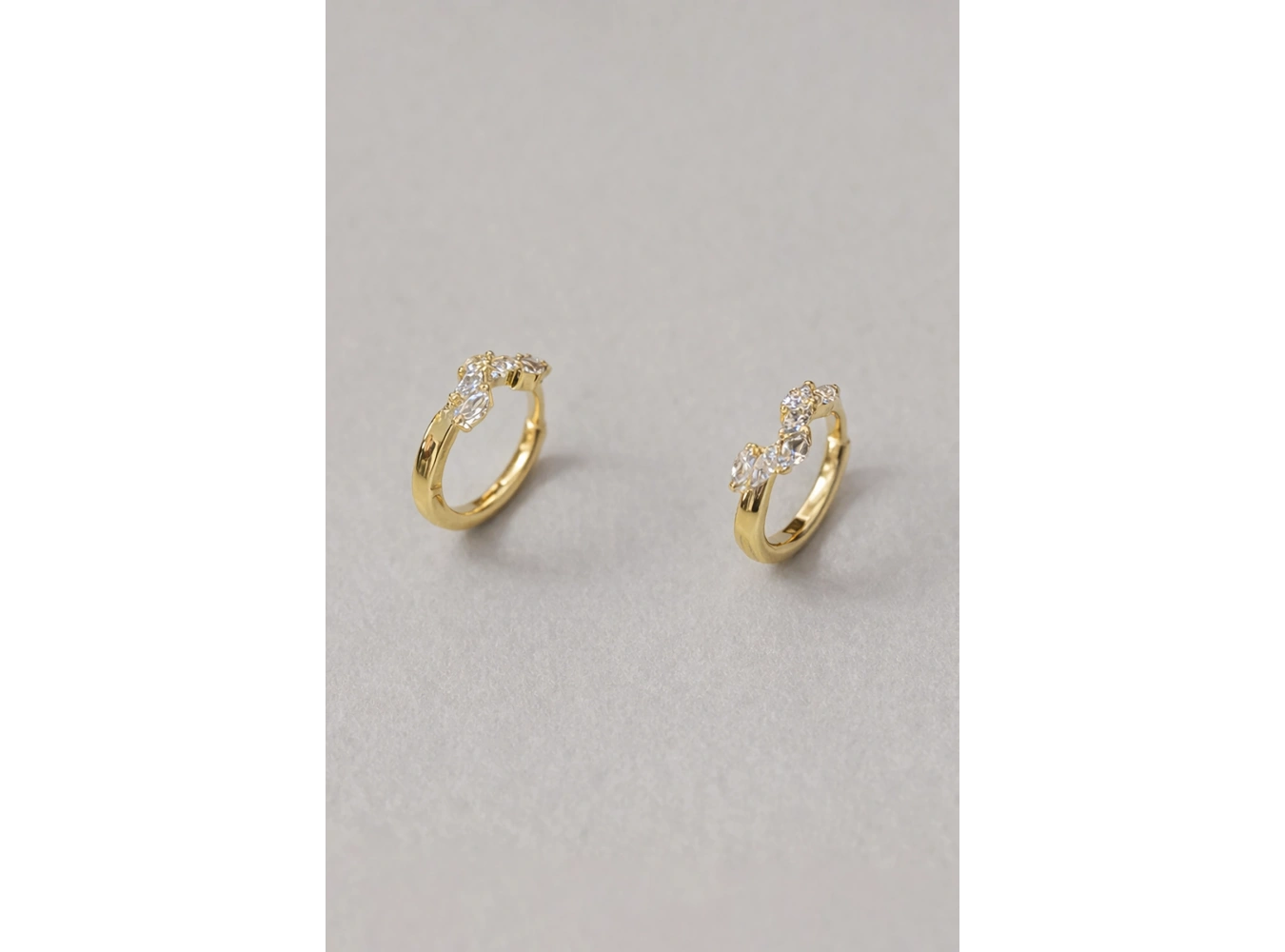 Altın Renk 14K Altın Kaplama Taş Detaylı Xuping Küpe (Çift)