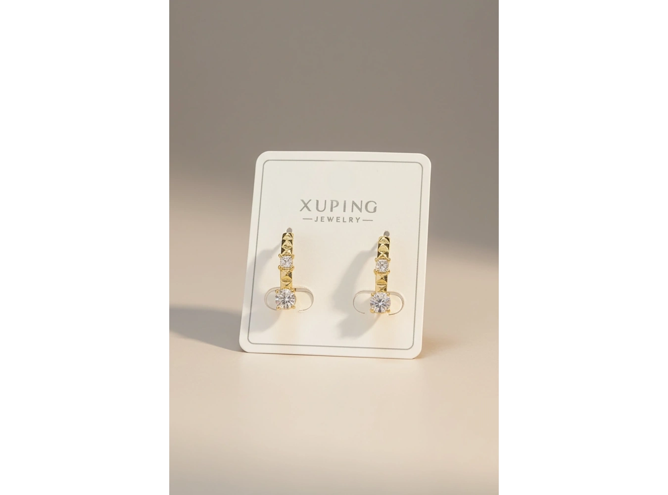 Altın Renk 14K Altın Kaplama Taş Detaylı Xuping Küpe (Çift)