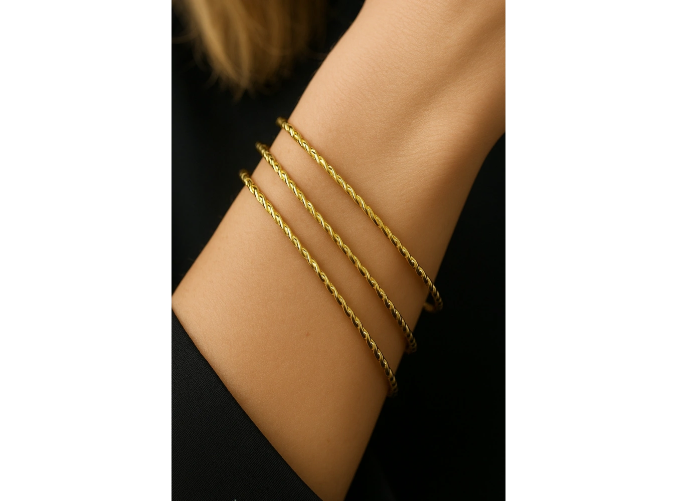 Altın Renk 3lü Burgu Detaylı Bilezik