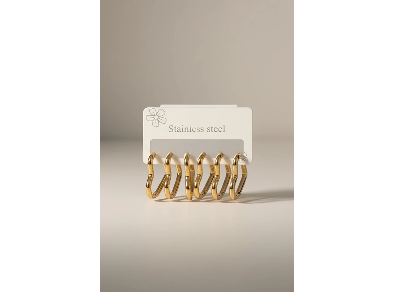 Altın Renk 6lı Kalp Detaylı Çelik Küpe Set