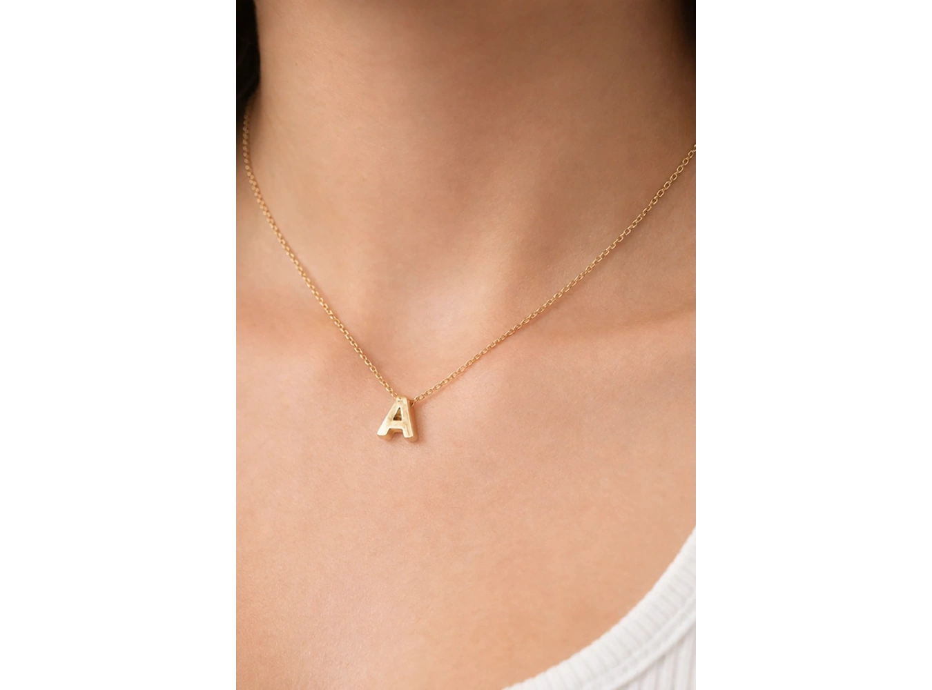 Altın Renk A Harf Çelik Kolye