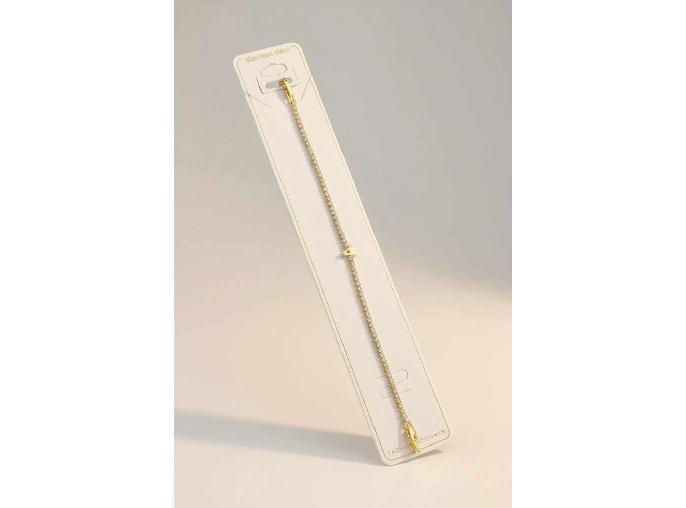 Altın Renk A Harfli Taş Detaylı Çelik Bileklik