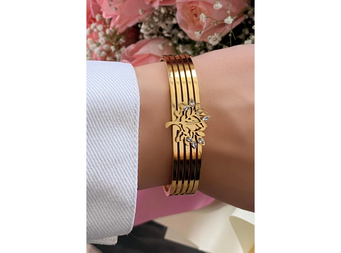 Altın Renk Ağaç Figürlü Çelik Kelepçe Bileklik