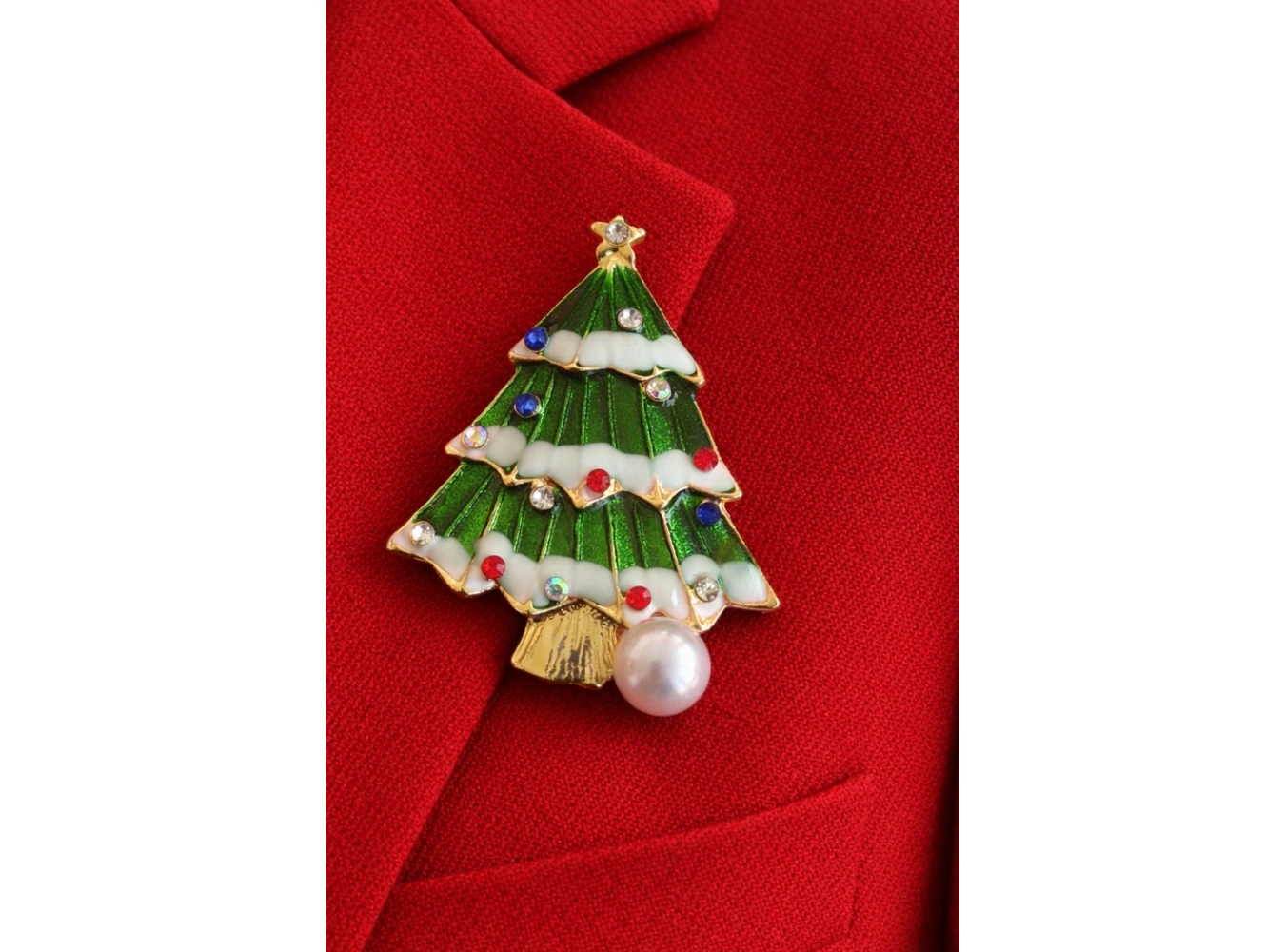 Altın Renk Ağaç Figürlü Yılbaşı Temalı Broş