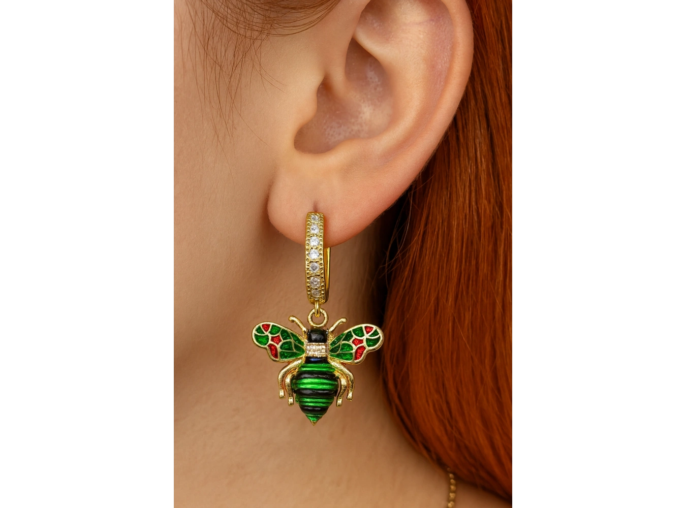 Altın Renk  Arı Figürlü Taş Detaylı Küpe (Çift)