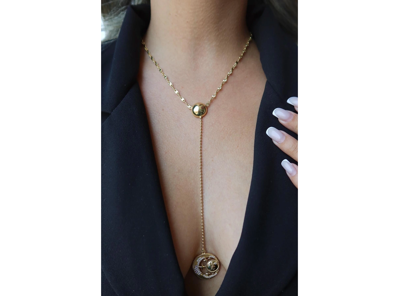 Altın Renk Ay Ve Yıldız Figürlü Taş Detaylı Y Kolye