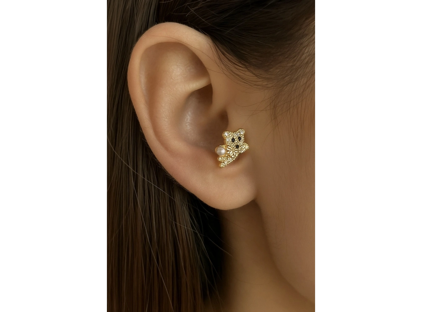 Altın Renk Ayıcık Figürlü Cerrahi Çelik Tragus/Kıkırdak Küpe/Piercing (Tek)