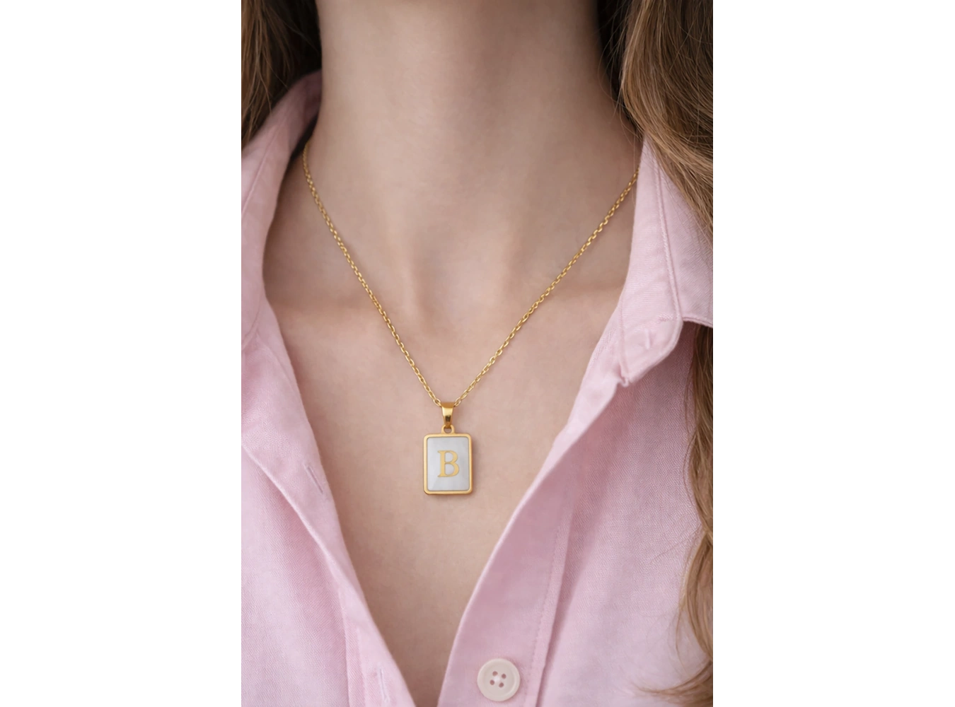 Altın Renk B Harf Çelik Kolye