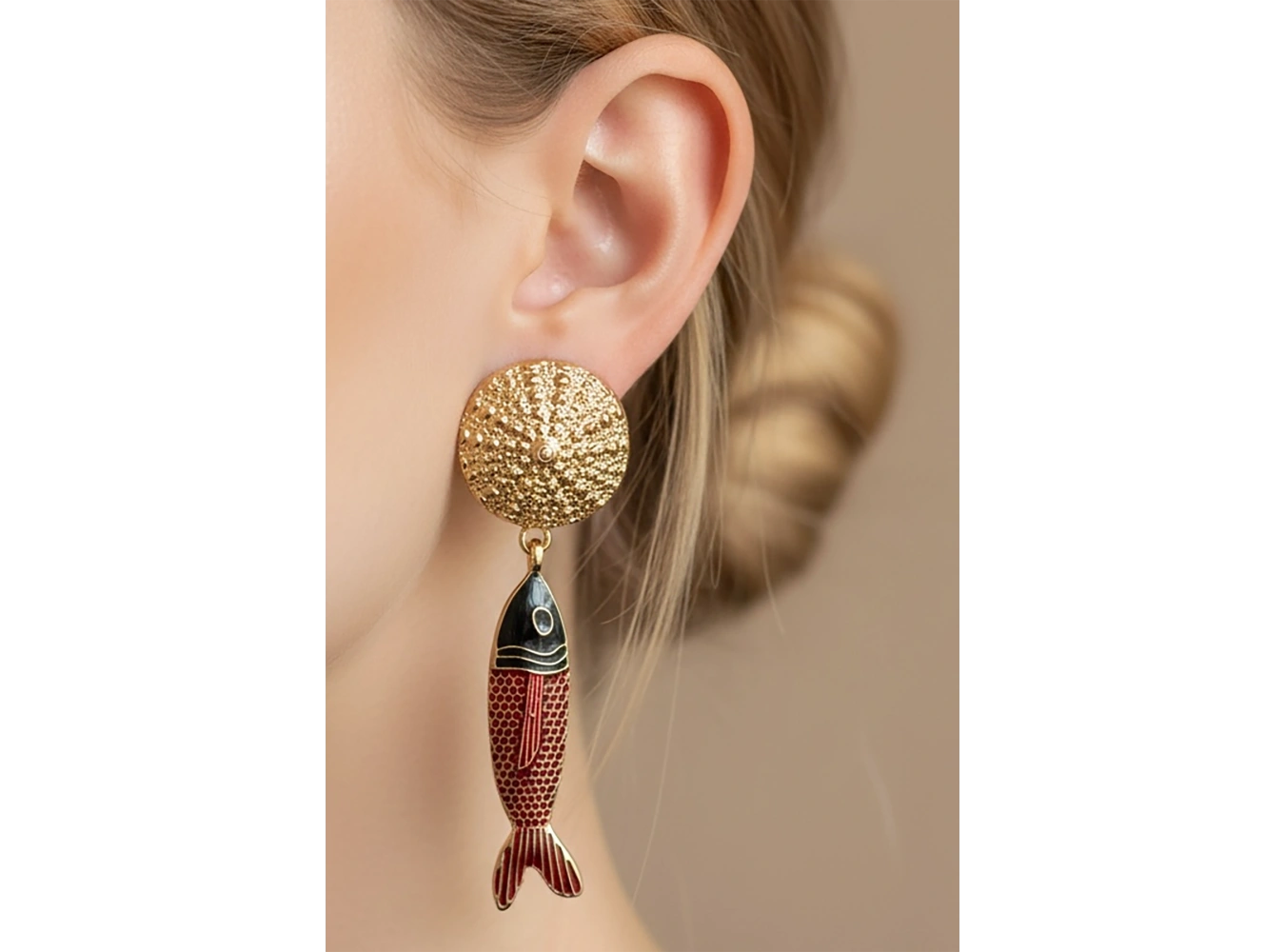 Altın Renk Balık Figürlü Tasarım Küpe(Çift)