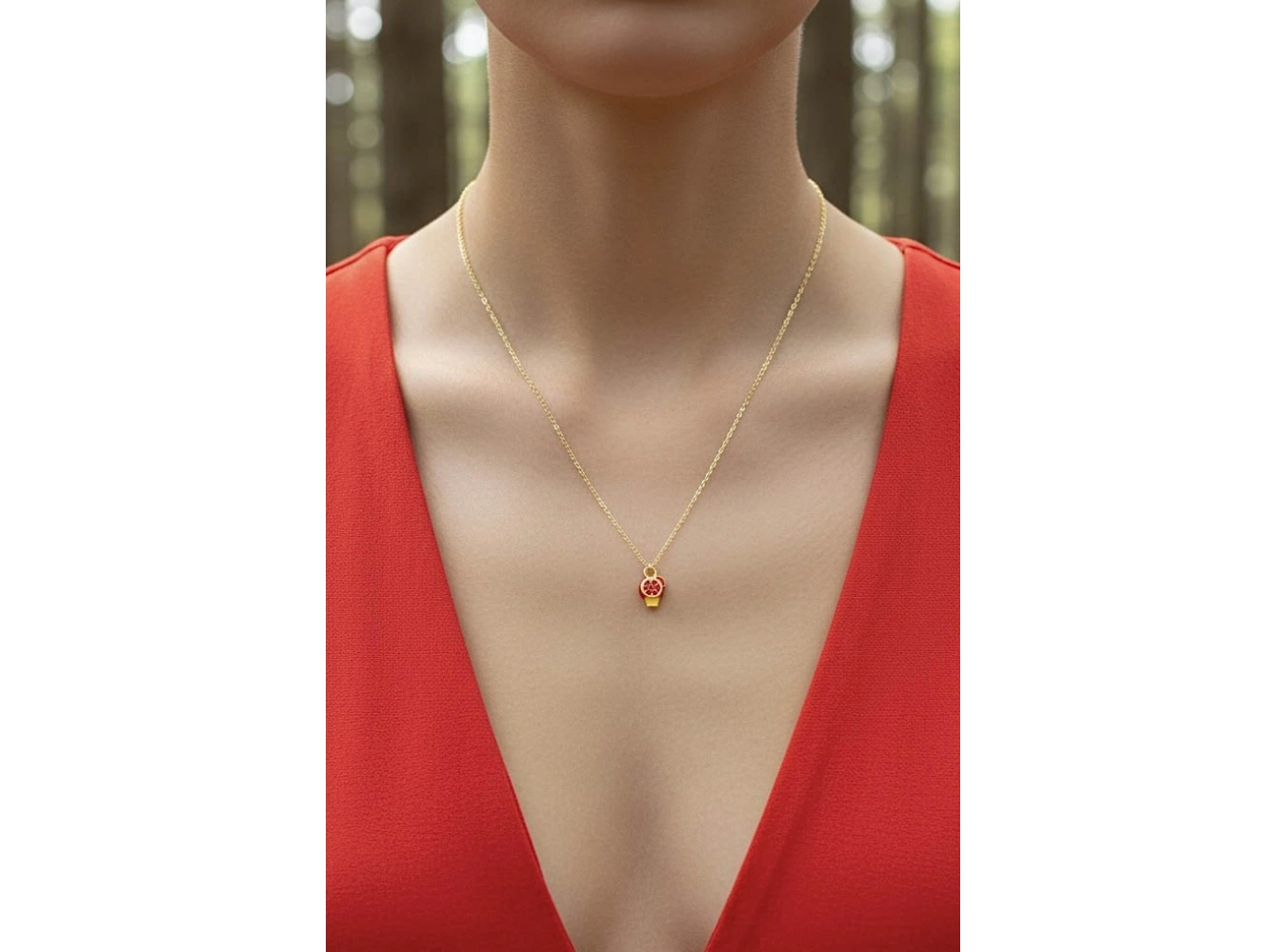 Altın Renk Bereket Ve Bolluk Sembolü Nar Figürlü Çelik Kolye