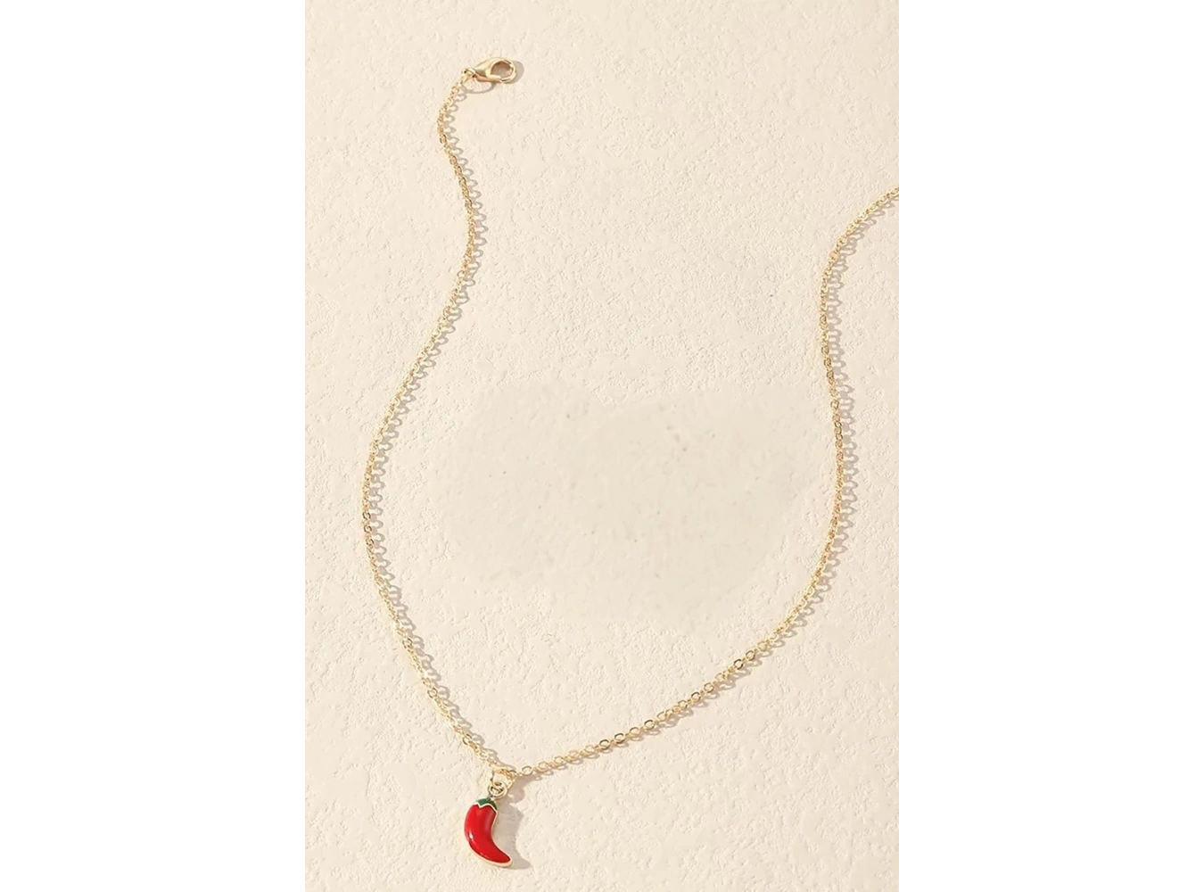 Altın Renk Biber Figürlü Çelik Şans Kolyesi