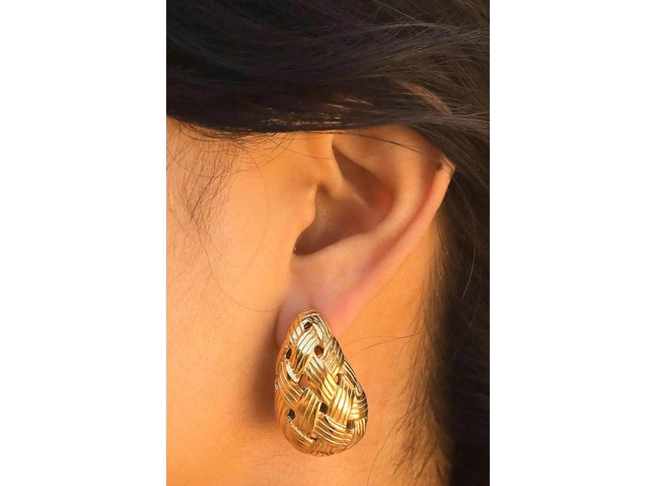 Altın Renk Bottega Çelik Küpe (Çift)