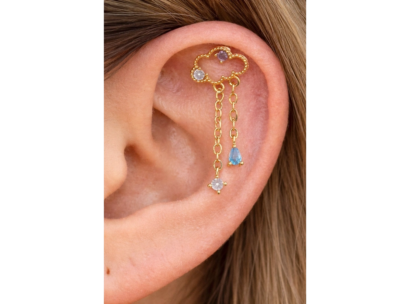 Altın Renk Bulut Figürlü Taş Detaylı Cerrahi Çelik Tragus/Kıkırdak Küpe/Piercing (Tek)