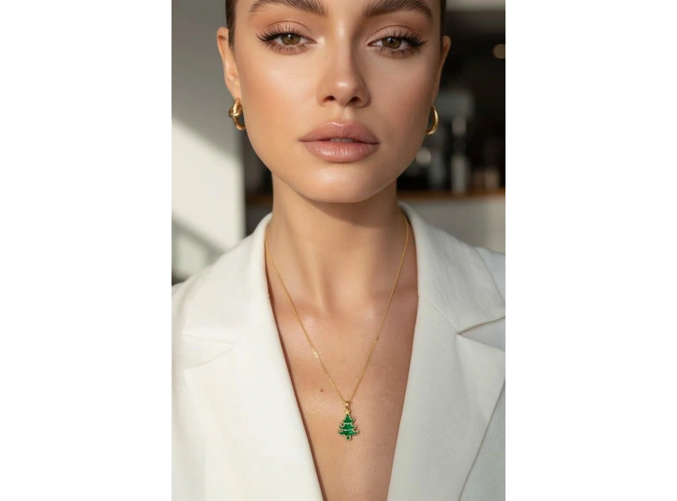 Altın Renk Çam Ağacı Figürlü Çelik Yılbaşı Ağacı