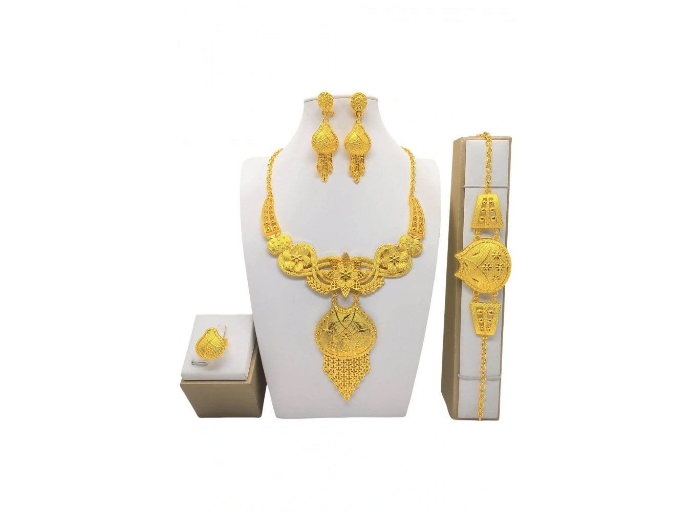 Altın Renk Çelik Kolye, Küpe, Bileklik, Yüzük Düğün Kına Nişan Gelin Seti