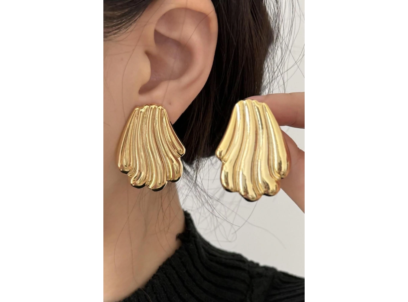 Altın Renk Çelik Küpe (Çift)