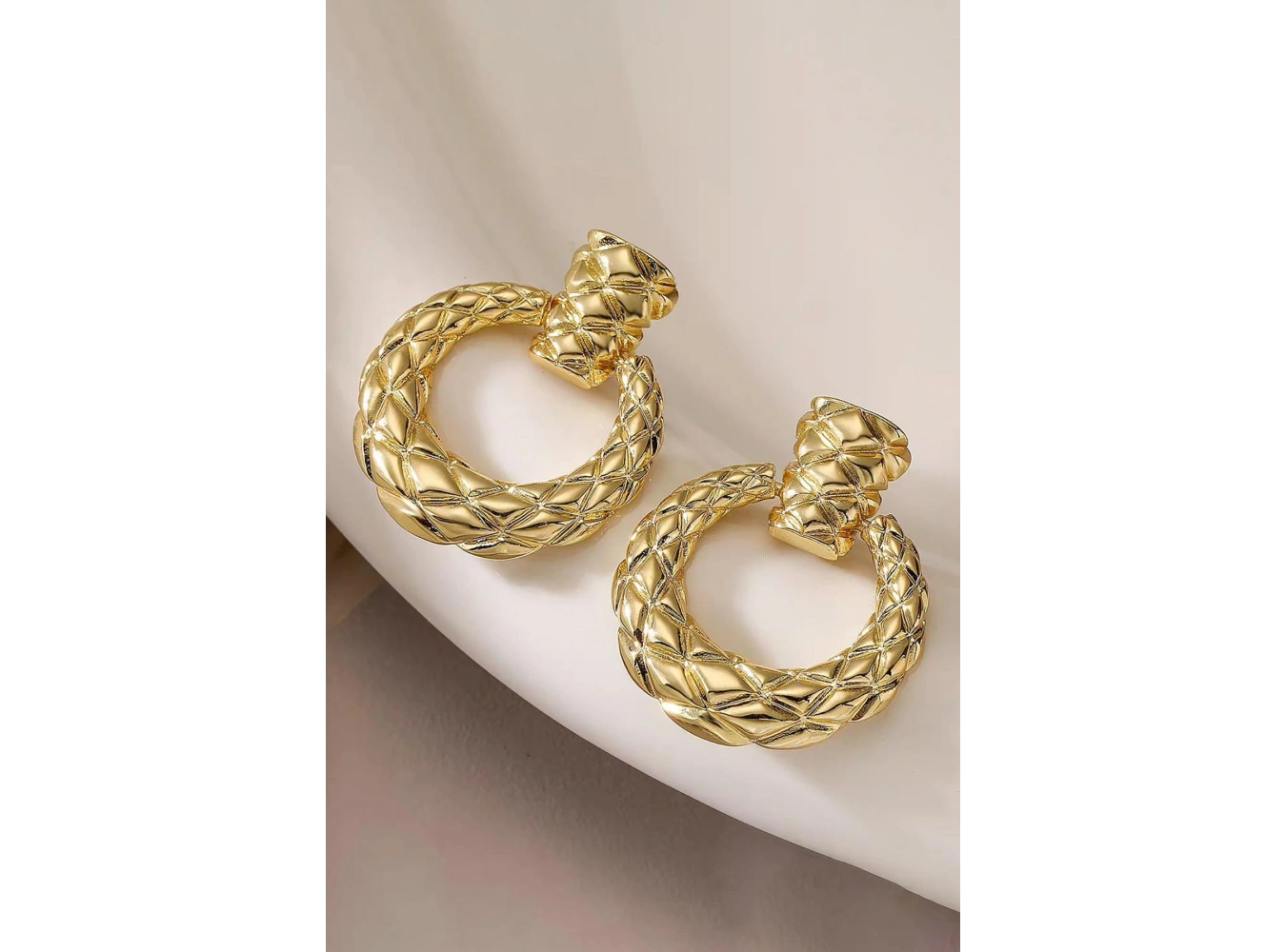 Altın Renk Çelik Küpe (Çift)