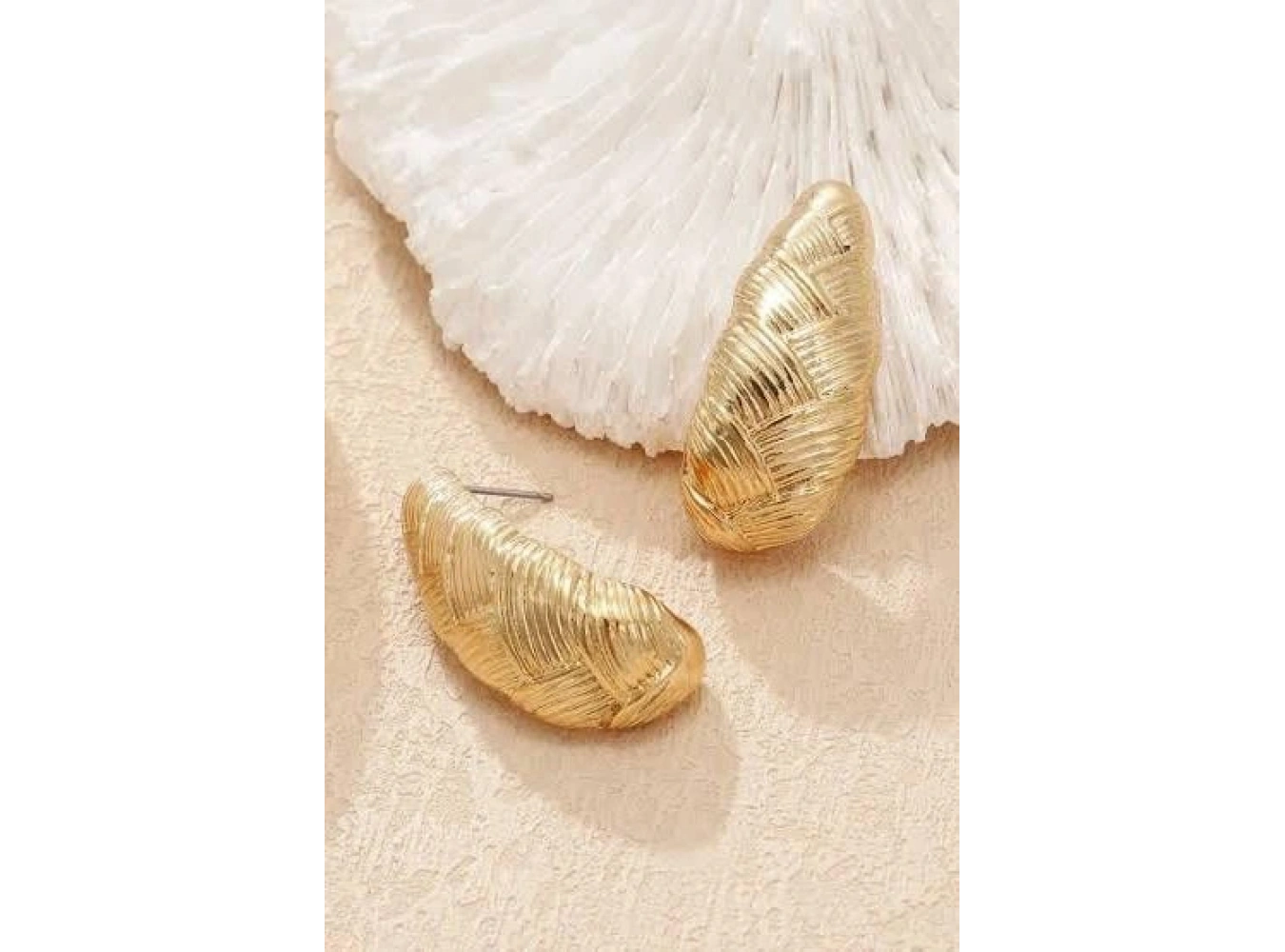 Altın Renk Çelik Küpe (Çift)