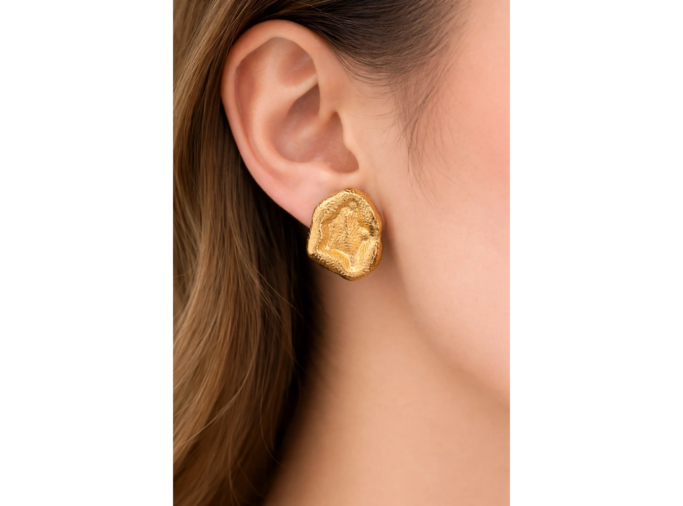 Altın Renk Çelik Küpe (Çift)