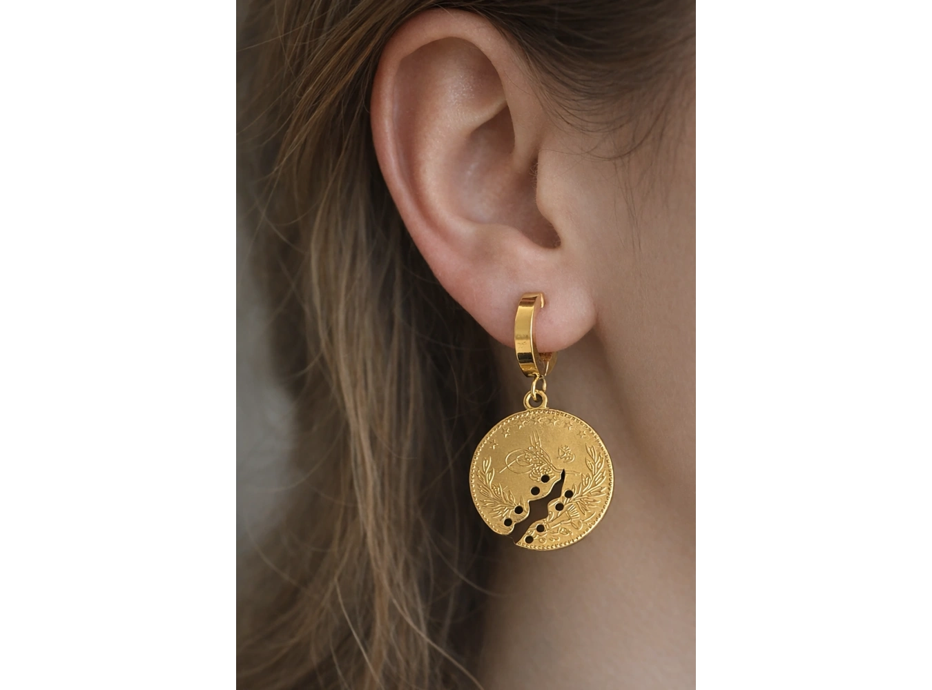 Altın Renk Çelik Küpe (Çift)