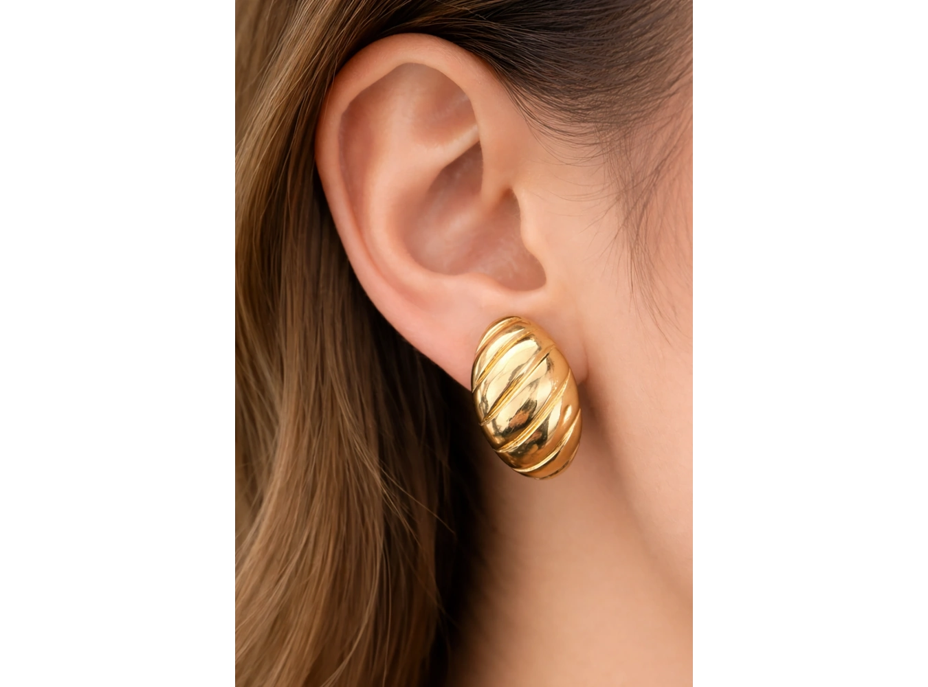 Altın Renk Çelik Küpe (Çift)