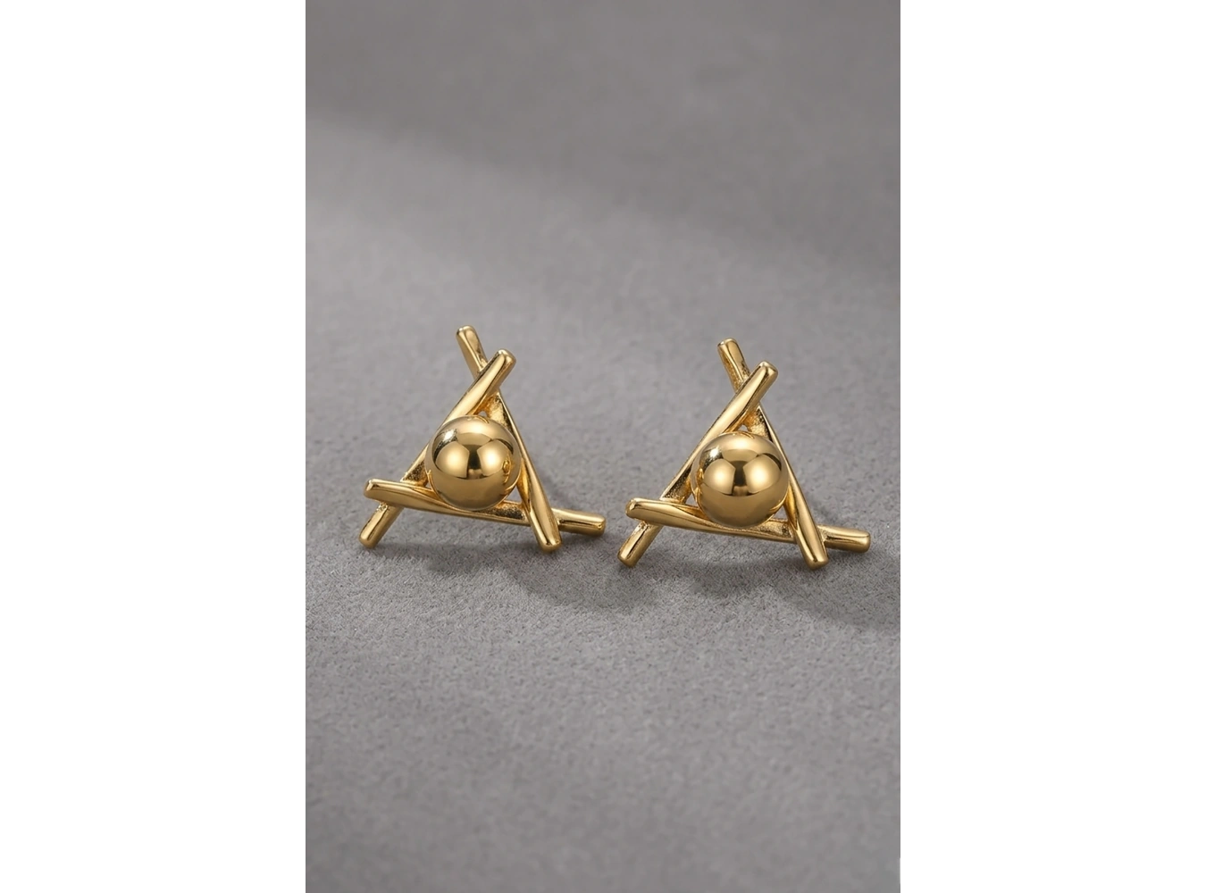 Altın Renk Çelik Küpe (Çift)