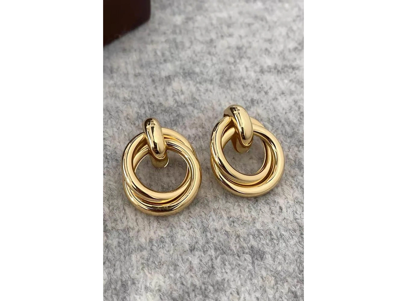 Altın Renk Çelik Küpe (Çift)