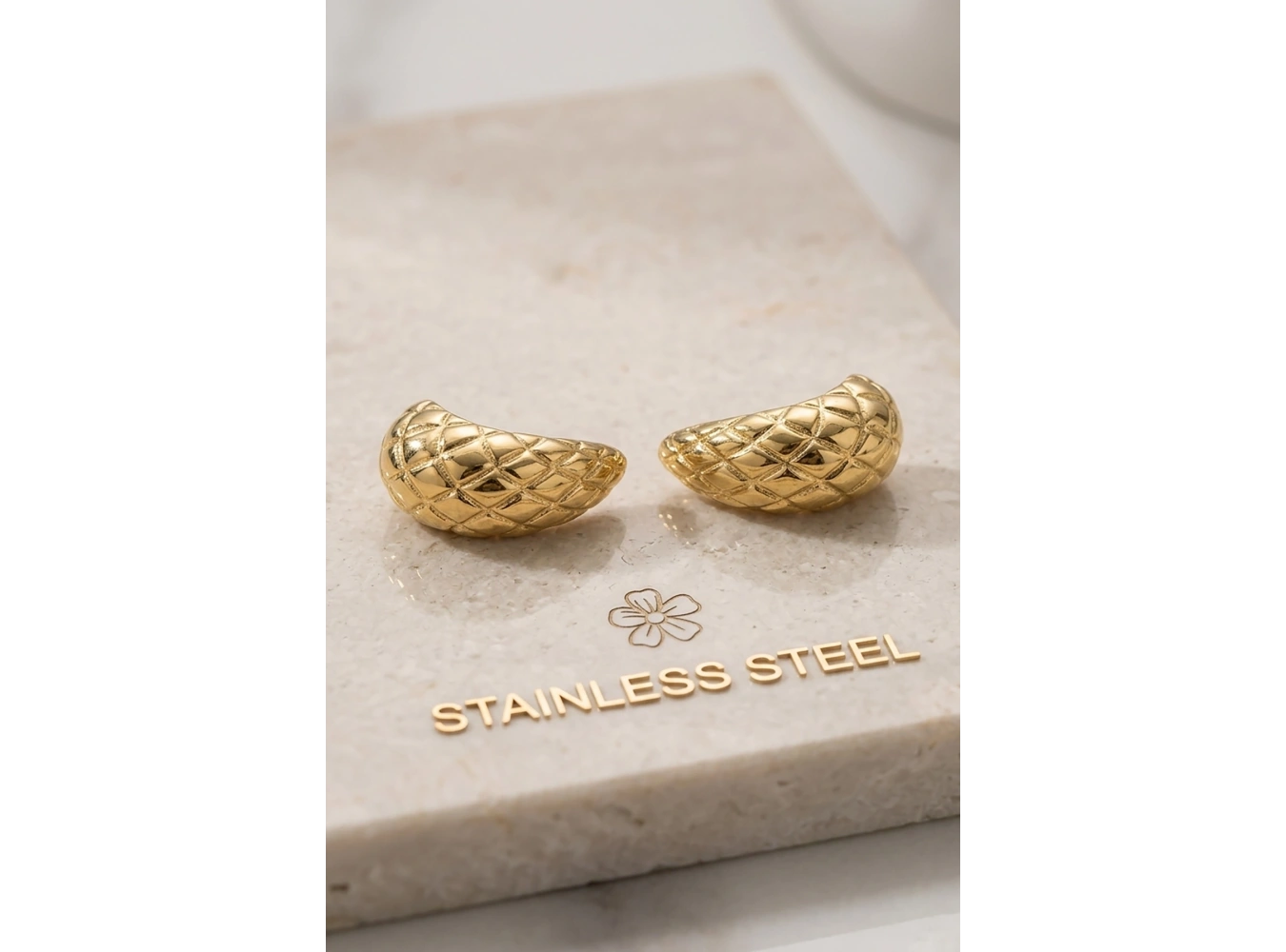 Altın Renk Çelik Küpe (Çift)