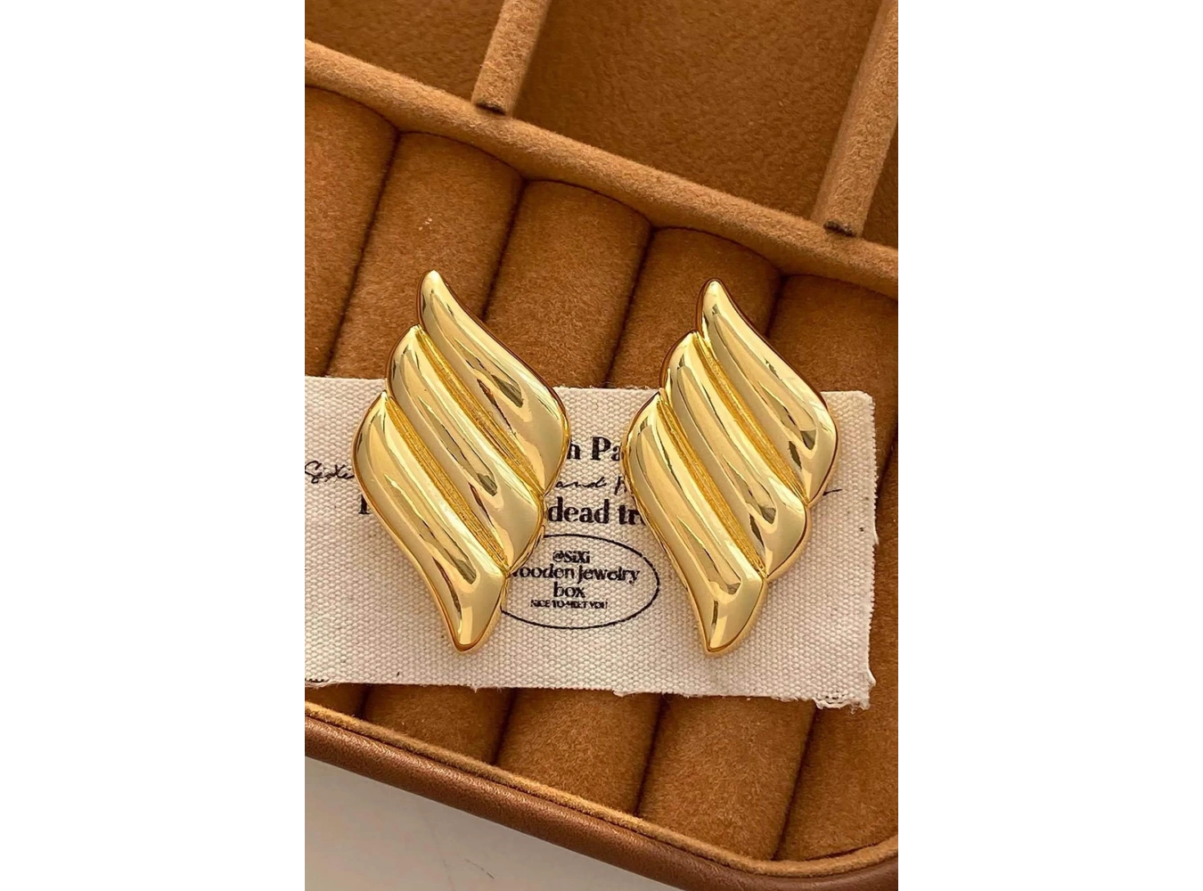 Altın Renk Çelik Küpe (Çift)