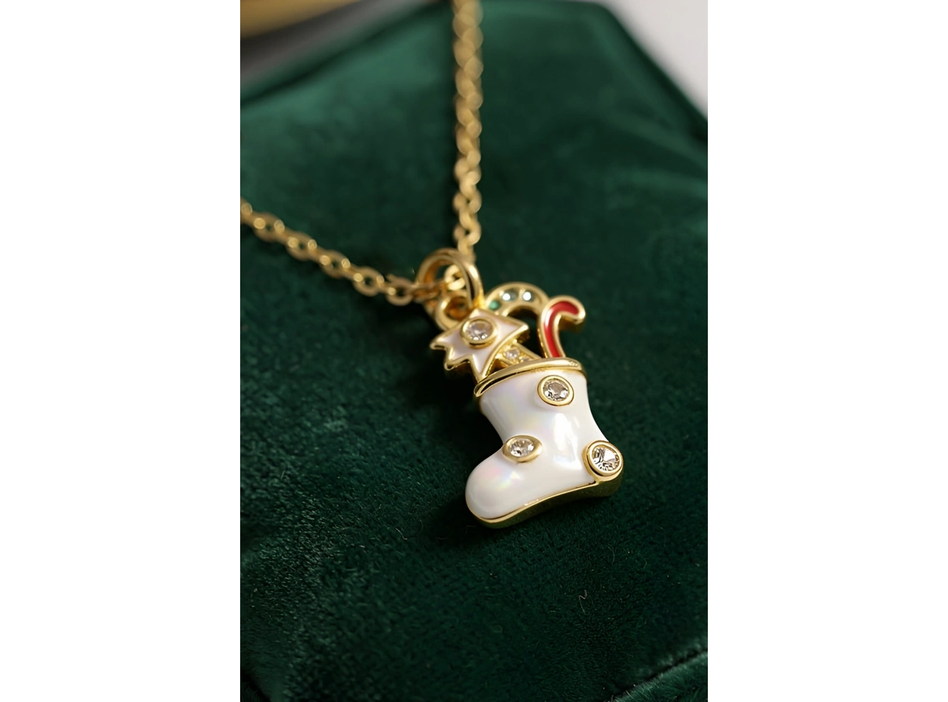 Altın Renk Çelik Yılbaşı Kolyesi