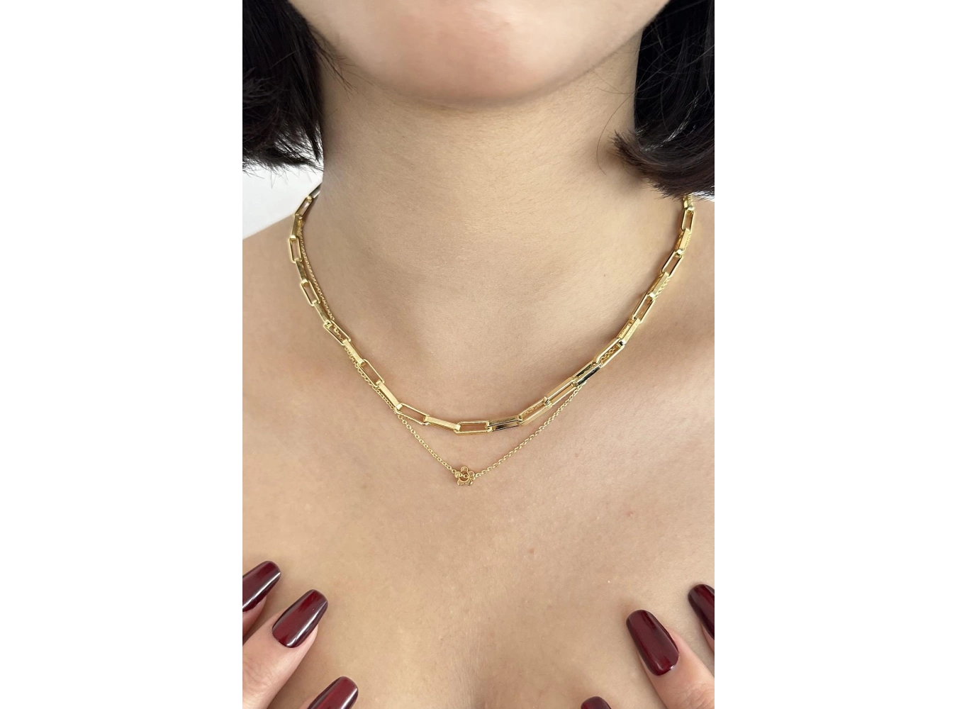 Altın Renk Çiçek Figürlü İkili Kolye