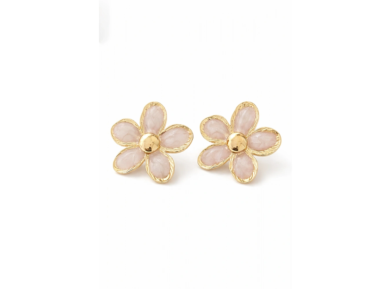 Altın Renk Çiçek Figürlü Küpe (Çift)