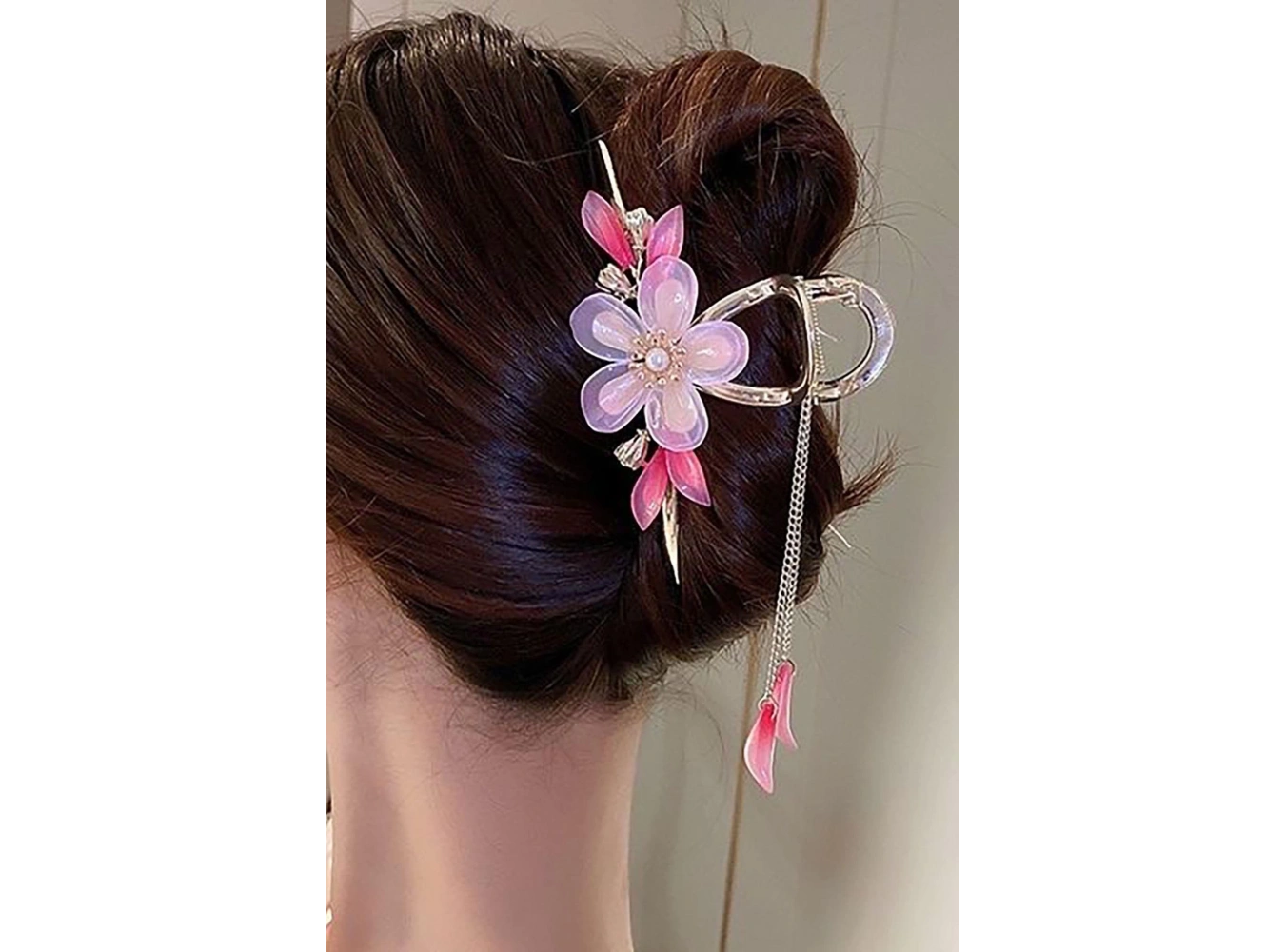 Altın Renk Çiçek Figürlü Mandal Toka