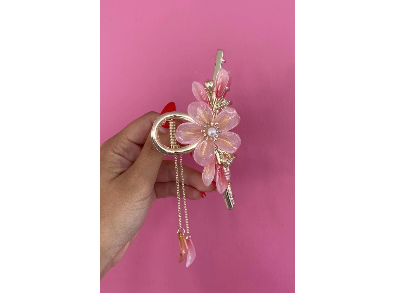 Altın Renk Çiçek Figürlü Mandal Toka