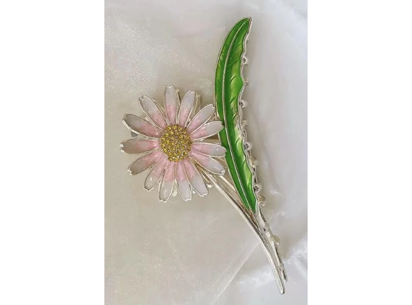 Altın Renk Çiçek Figürlü Metal Mandal Toka