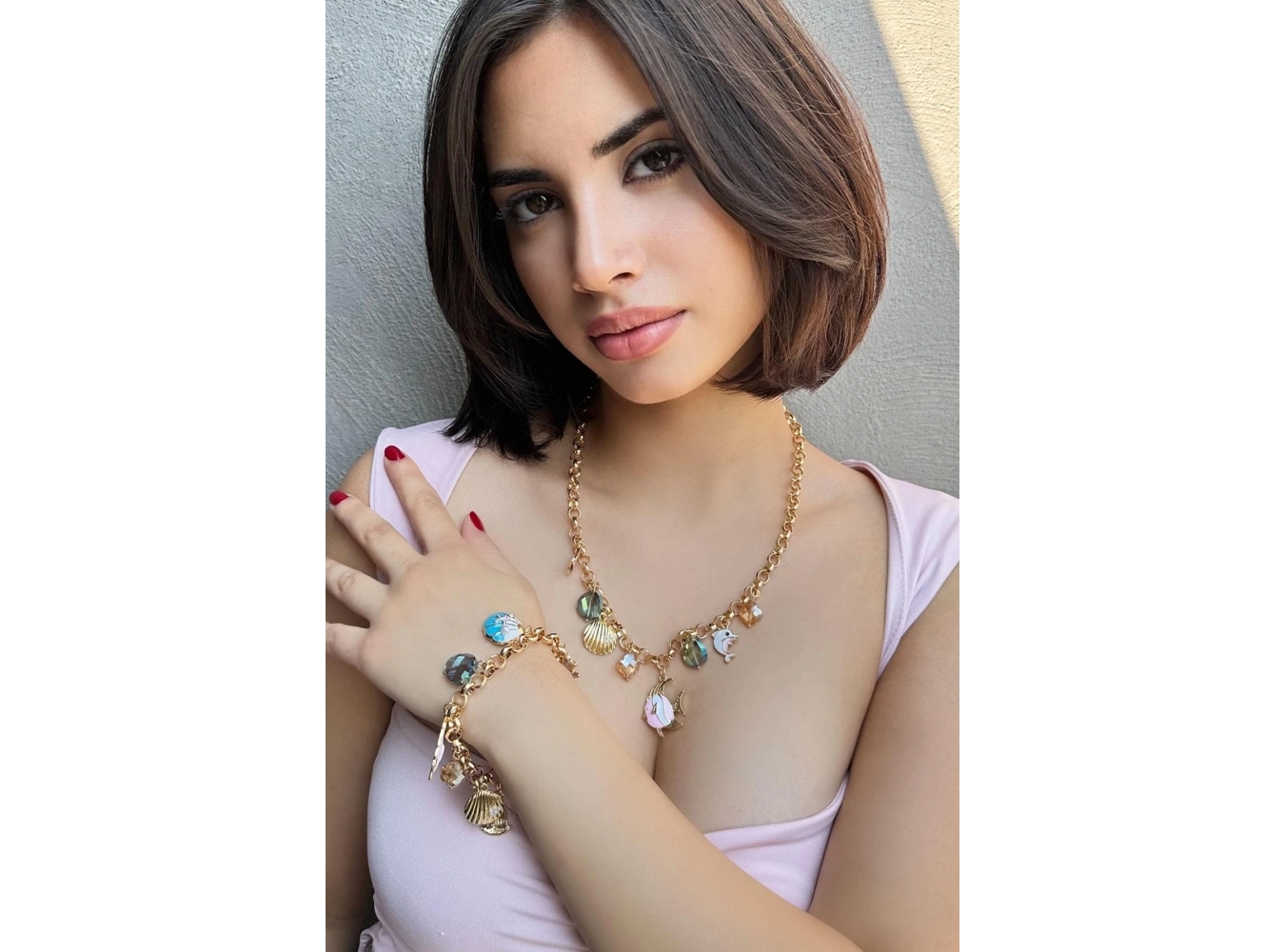 Altın Renk Deniz Kabuğu Figürlü Kolye Ve Bileklik Seti