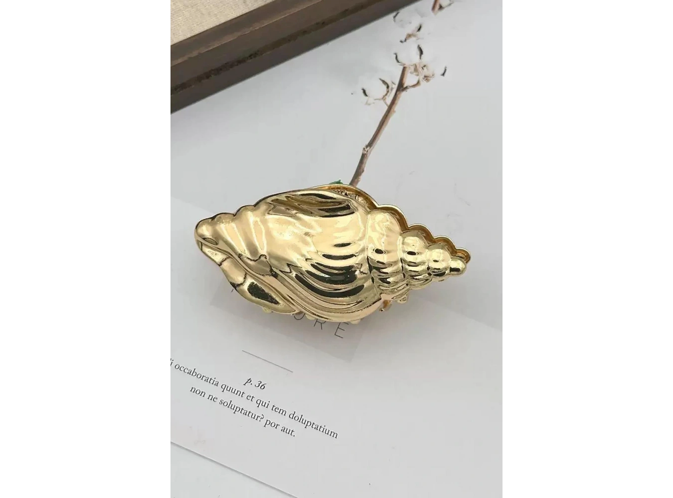 Altın Renk Deniz Kabuğu Figürlü Metal  Mandal Toka