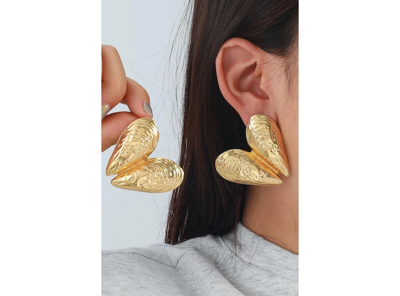 Altın Renk Deniz Kabuğu Figürlü Tasarım Küpe(Çift)