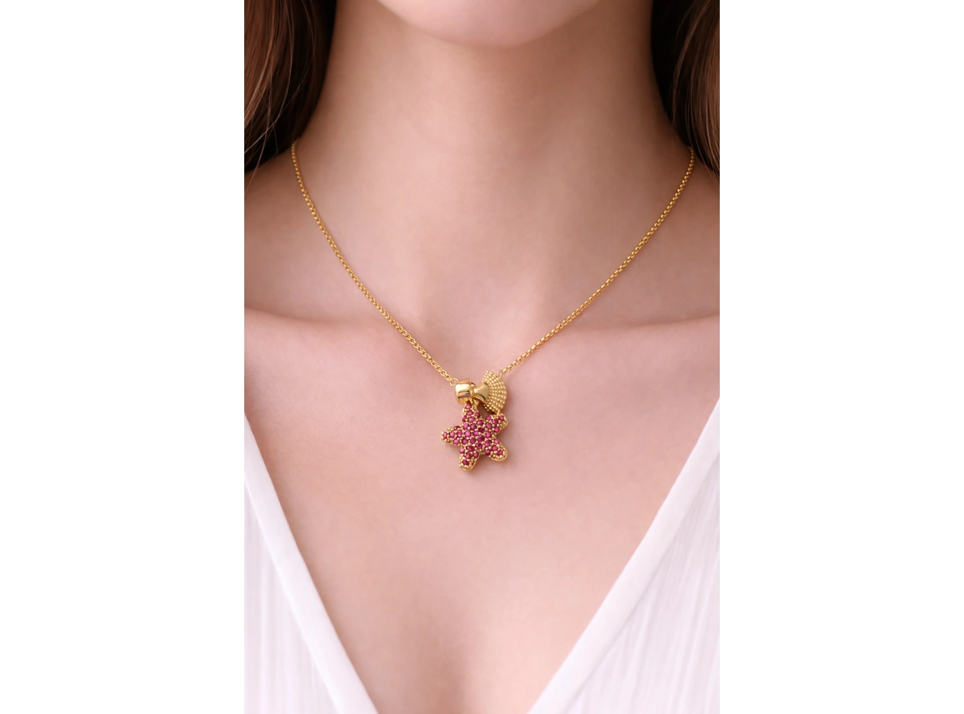 Altın Renk Deniz Kabuğu Ve Deniz Yıldızı Figürlü Çelik Kolye