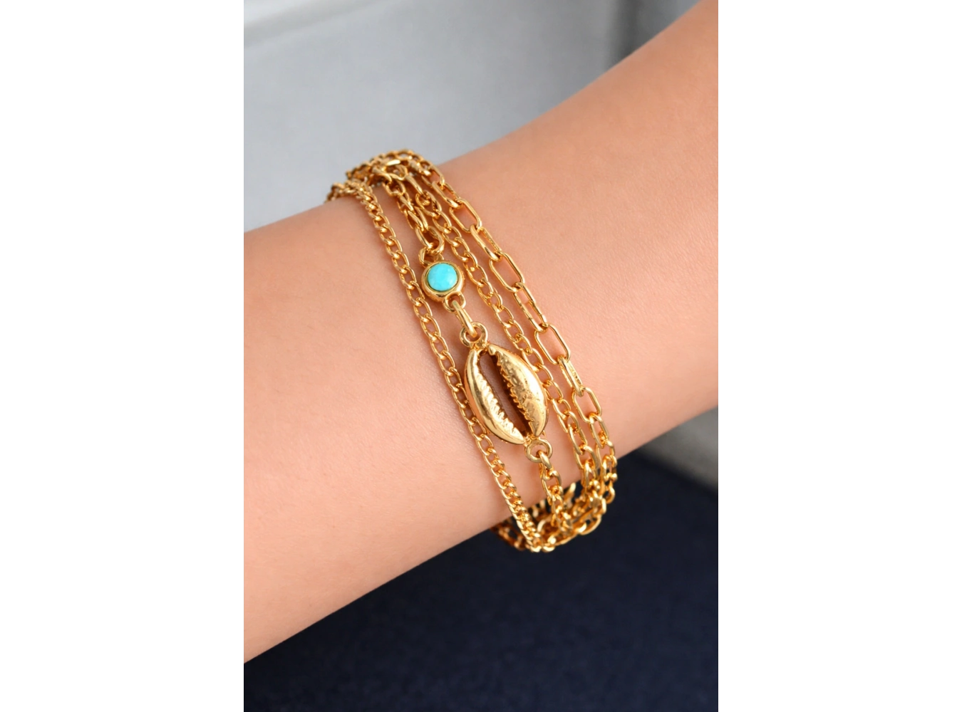 Altın Renk Deniz Kabuğu Zincir Bileklik