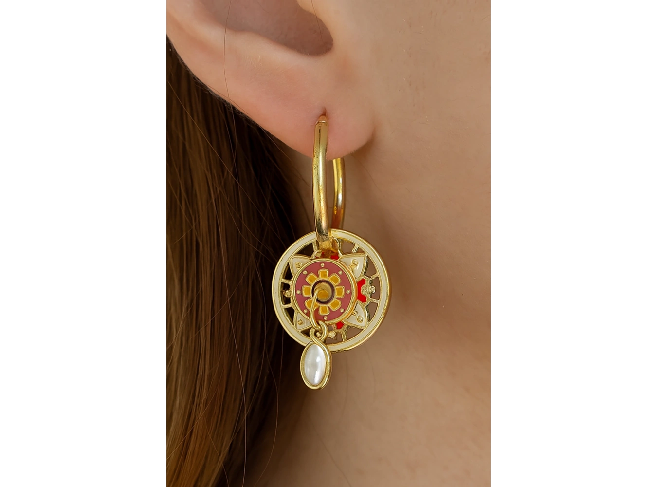 Altın Renk Etnik Desenli Halka Küpe (Çift)