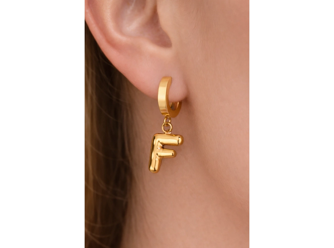 Altın Renk F Harf Çelik Küpe (Çift)