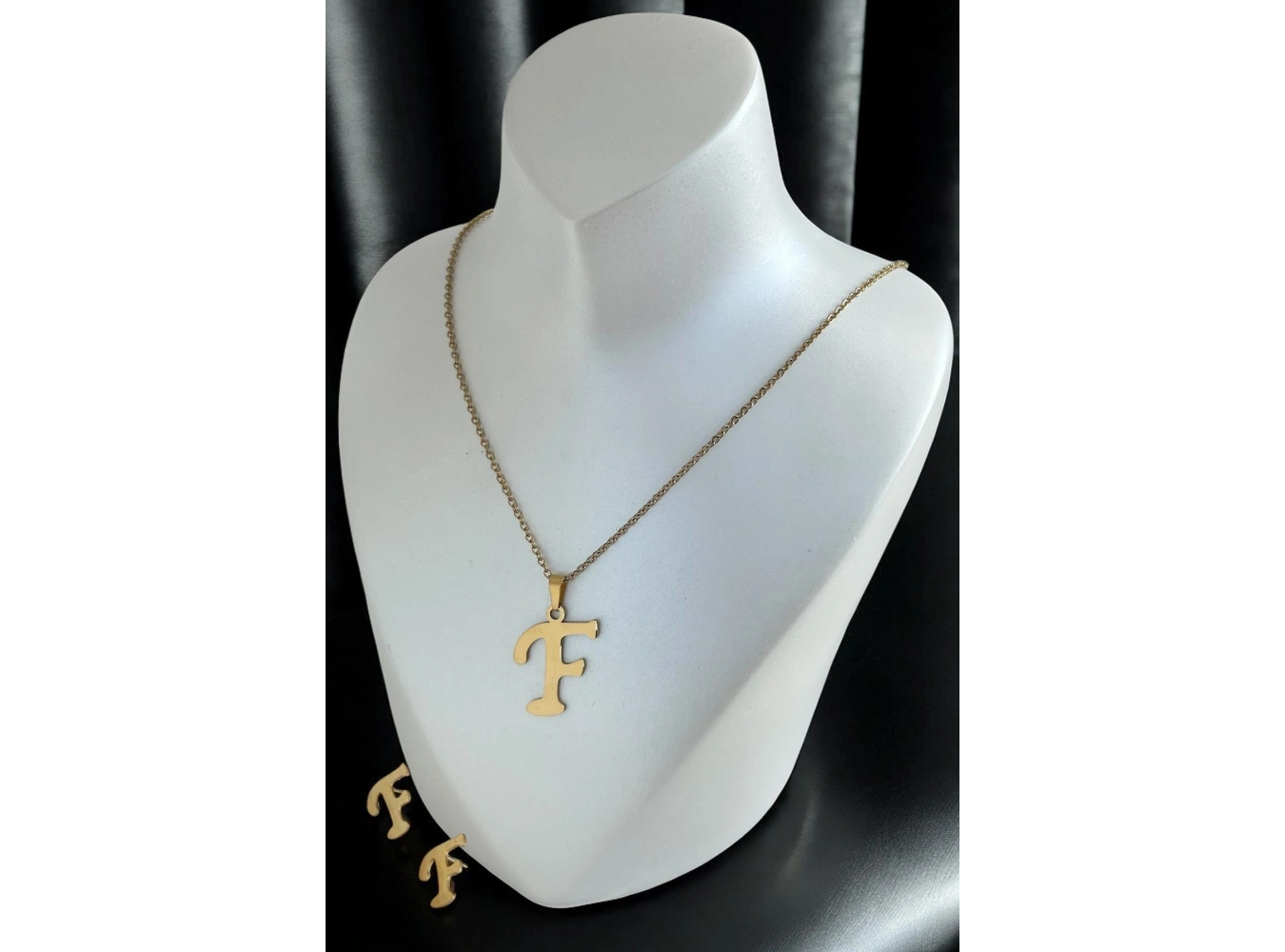 Altın Renk F Harfli Çelik Kolye Ve Küpe Set