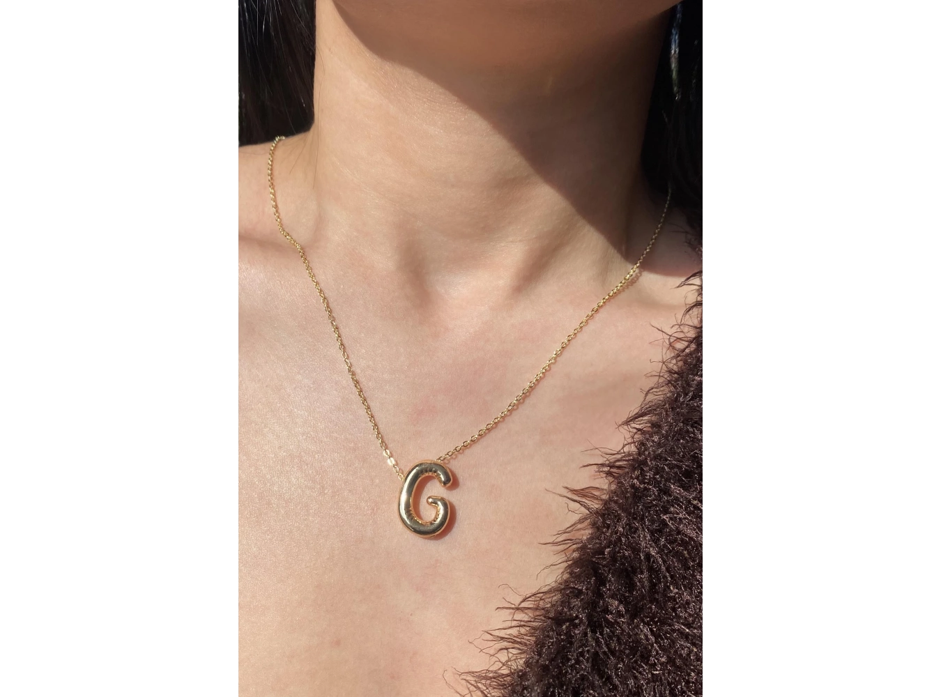 Altın Renk G Harf Balon Kolye