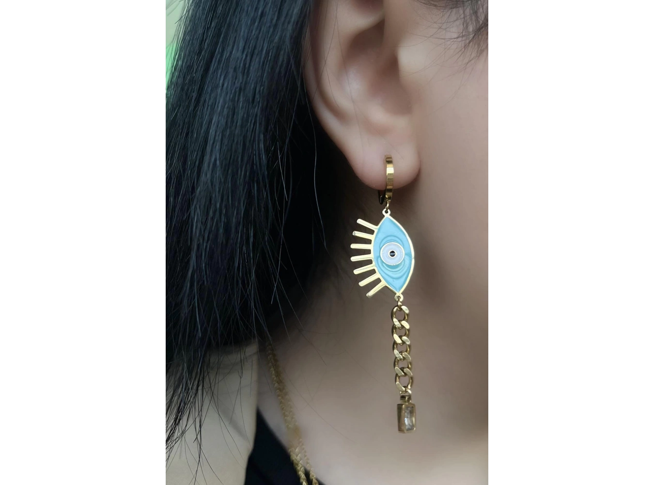 Altın Renk Göz Detaylı Çelik Küpe (Çift)