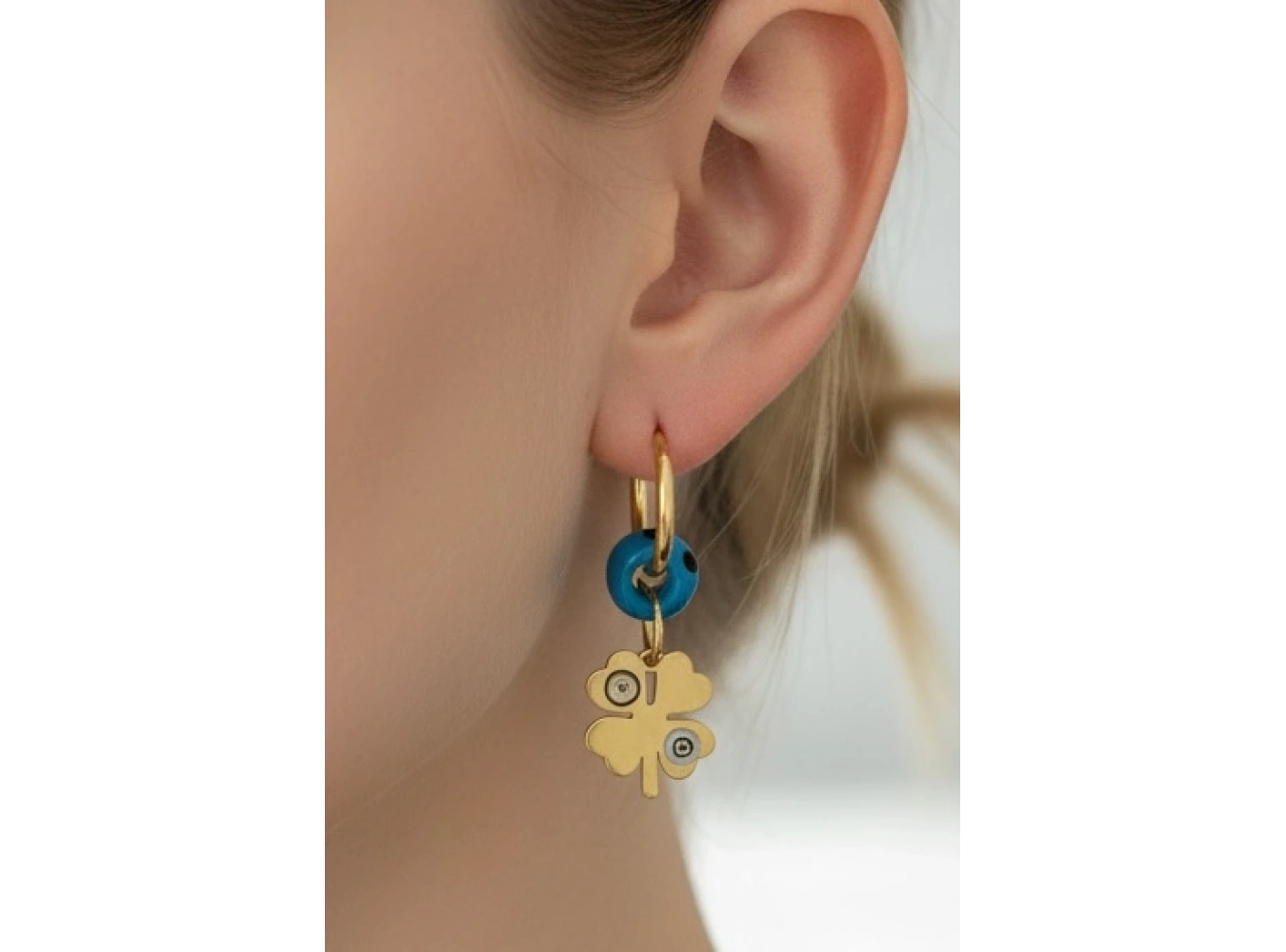 Altın Renk Göz Figürlü Çelik Küpe (Çift)