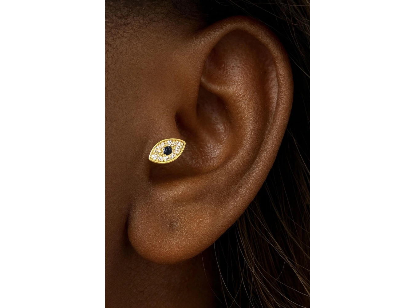 Altın Renk Göz Figürlü Çelik Tragus/Kıkırdak Küpe/Piercing (Tek)